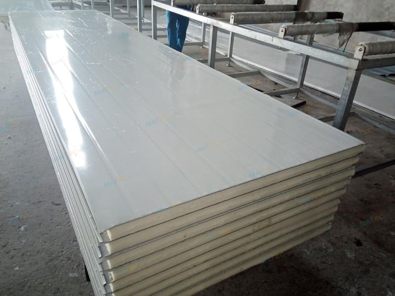 cac-loai-panel-rw-tieu-chuan-chong-chay-4