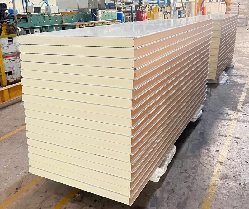 huong-dan-thi-cong-panel-pu_-3