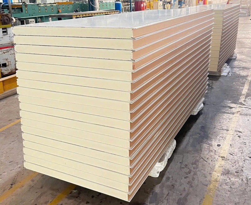 panel-pu-chong-chay-dung-cho-nha-xuong-3