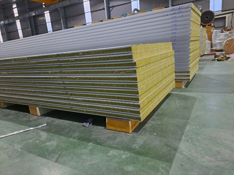 so-sanh-panel-gw-va-panel-rw-4