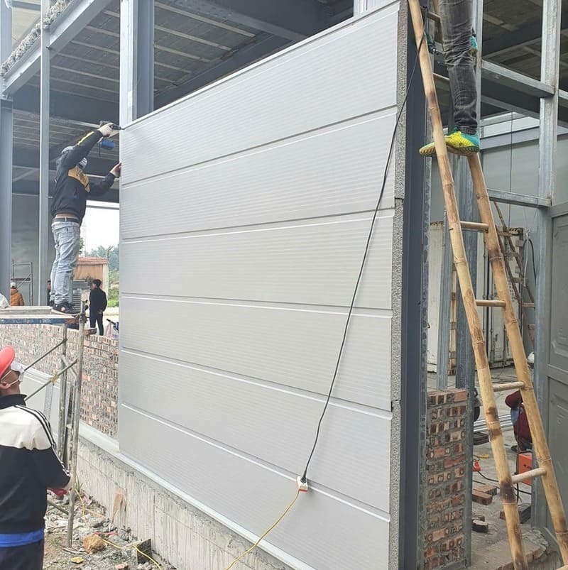 tam-panel-eps-gia-bao-nhieu-3