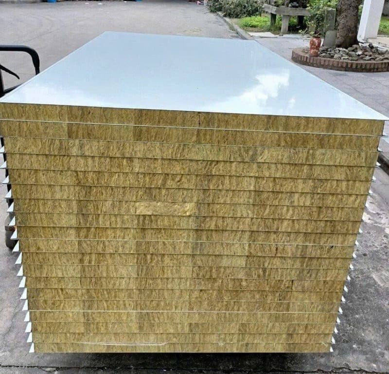 Panel bông khoáng chống cháy: Bảo vệ công trình an toàn